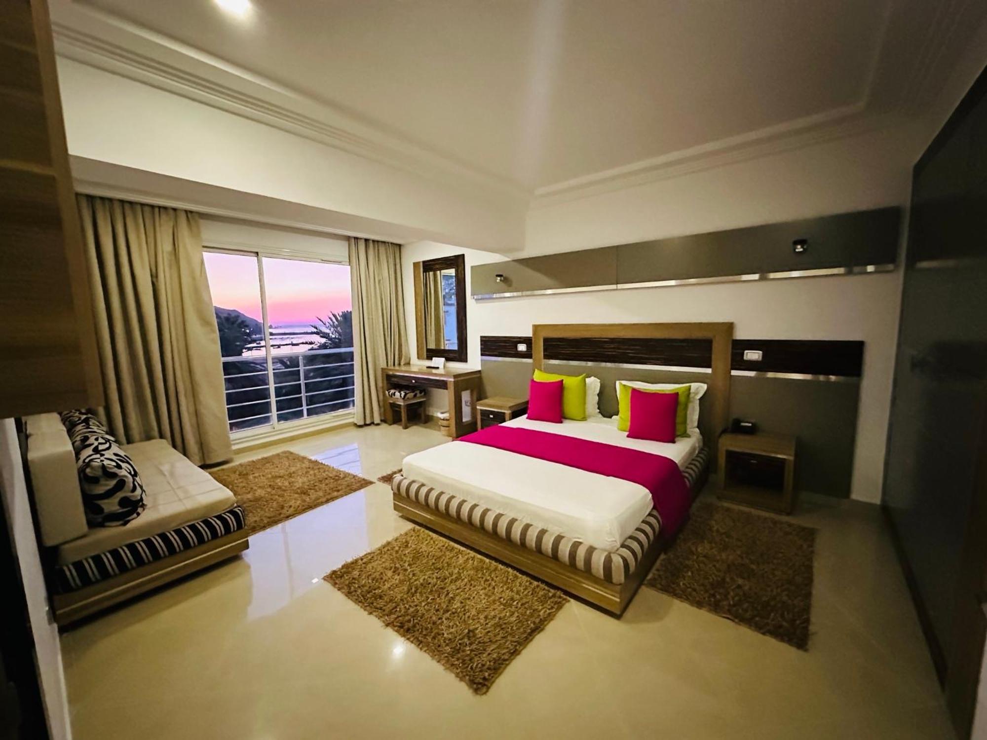 Marina Prestige Tabarka Hotel Bagian luar foto