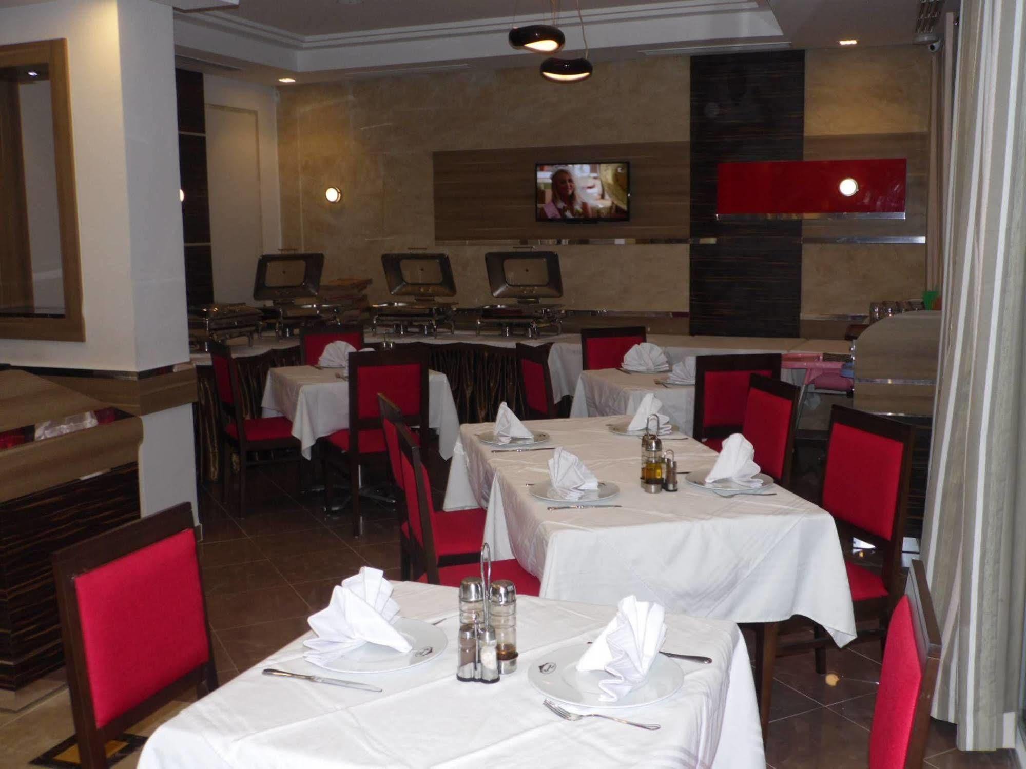 Marina Prestige Tabarka Hotel Bagian luar foto